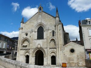 Eglise Saint Pierre d'Airvault